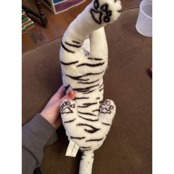 Plush White Tiger 18" to Tail Blue Eyes Long Cross Paws  Read Below - Picture 10 of 12